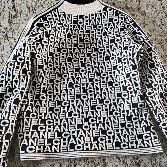Chanel Pullover Sweater - Picture 3 of 5